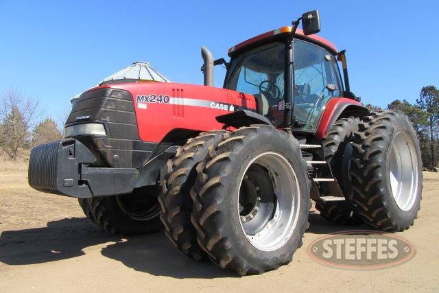 2002 Case-IH MX240_0.JPG